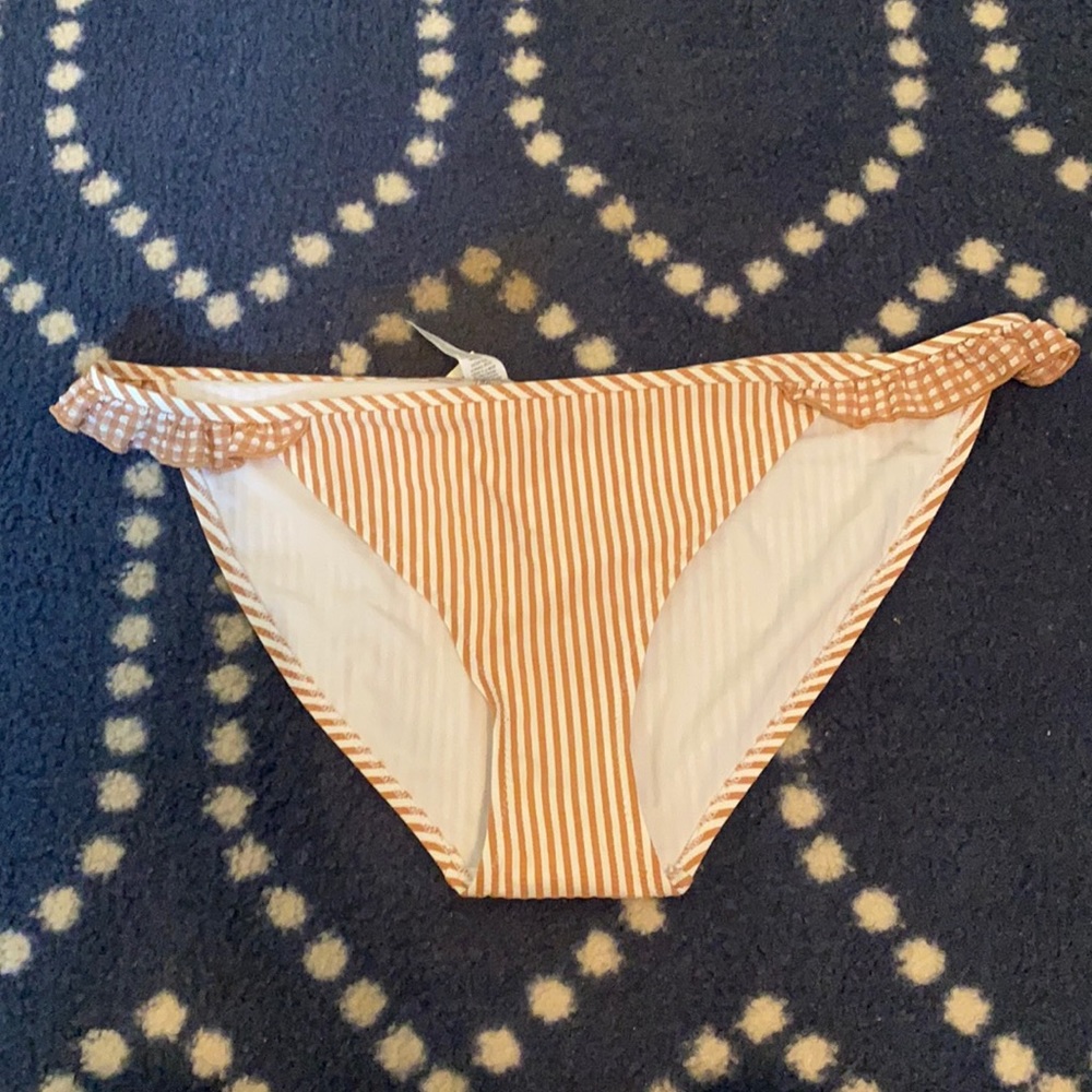 swimsuit bottoms